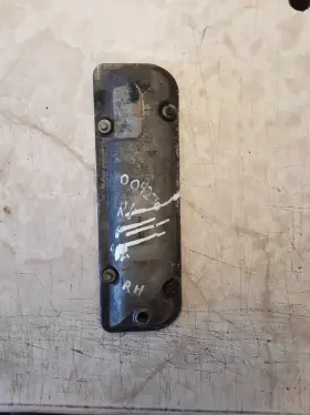 350.gm7409 Saturn Vue 2009 Right Valve Cover 472724