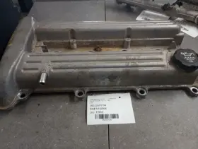 350.gm7p04 Saturn Ion 2004 Valve Cover 237280