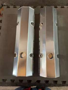 Speedmaster Outlet 840136539735 Chevy Sbc 350 Chrome Fabricated Valve Covers - Tall With Hole