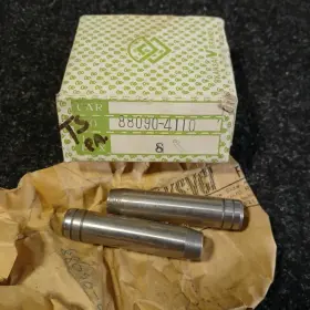 88090-4110 Subaru 1981 - 1990 Kansai Valve Guide # 88090 4110 Nos Oem 2 Pcs