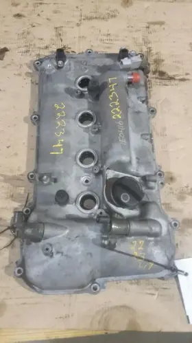 350.to1e10 Toyota Corolla 2010 Valve Cover 753965