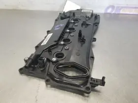350.to1u23 Toyota 23 Camry 2.5l Valve Cover Oem