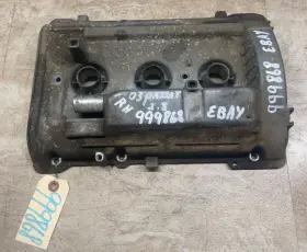 350-999868 Volkswagen 1998-05 Passat 98-99 Audi A4 98-01 A6 2.8l Right Rear Valve Cover Assembly