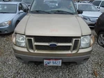 Explorer 2003 Valve Cover 1046109 Used. Price: $50.00.