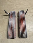 Aluminum Finned Valve Covers, Cal Customs 40-2000 Chevy Sbc 283-302-327-350 Used. Price: $125.00.