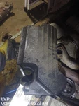 Engine Cover Oem 2014 Nissan Pathfindr Used. Price: $100.00.