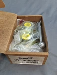 Cross 4-WAY Hydraulic Control Valve, Center Detent, Gpm 30, Working Port 3/4" New. Price: $325.00.