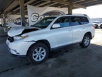 Engine Cover Oem 2011 Toyota Highlandr 514410E060 Used. Price: $100.00.
