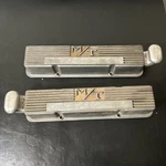 Mickey Thompson Aluminum Valve Covers Small Block Chevy No Bosses 3276000 Used. Price: $238.00.